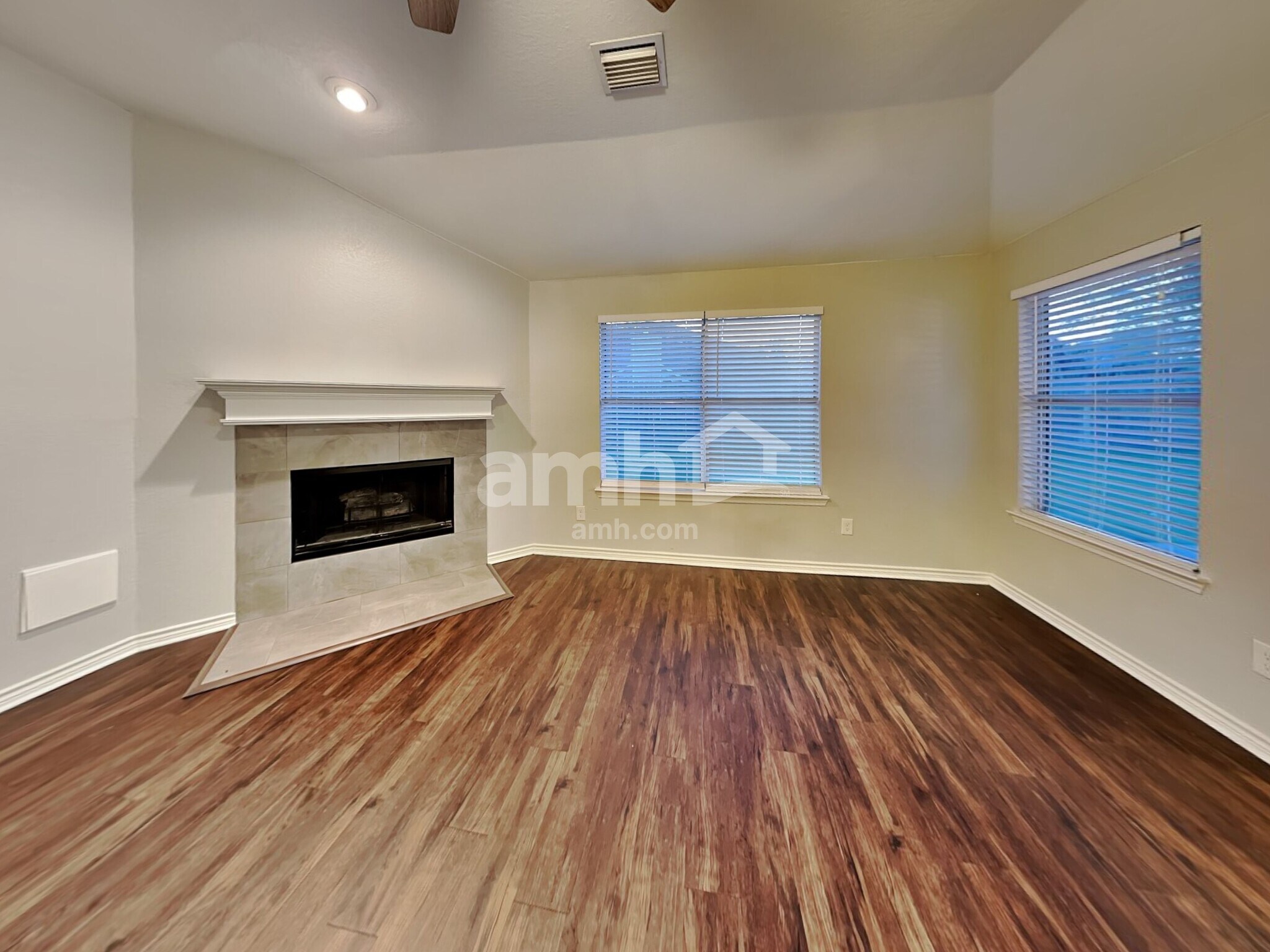 Building Photo - 5010 Chase Mountain Dr