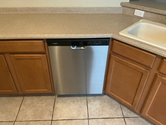 Building Photo - 461 Misty Oaks Run