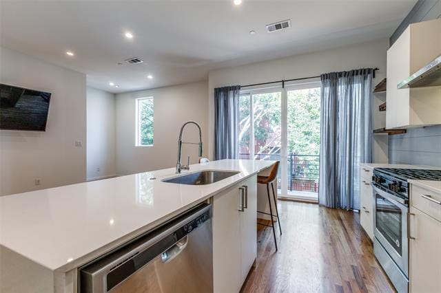 Building Photo - 3816 San Jacinto St