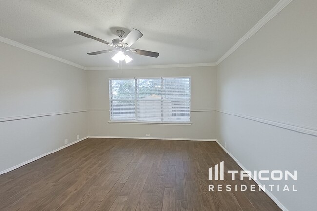 Building Photo - 820 Norfolk Dr