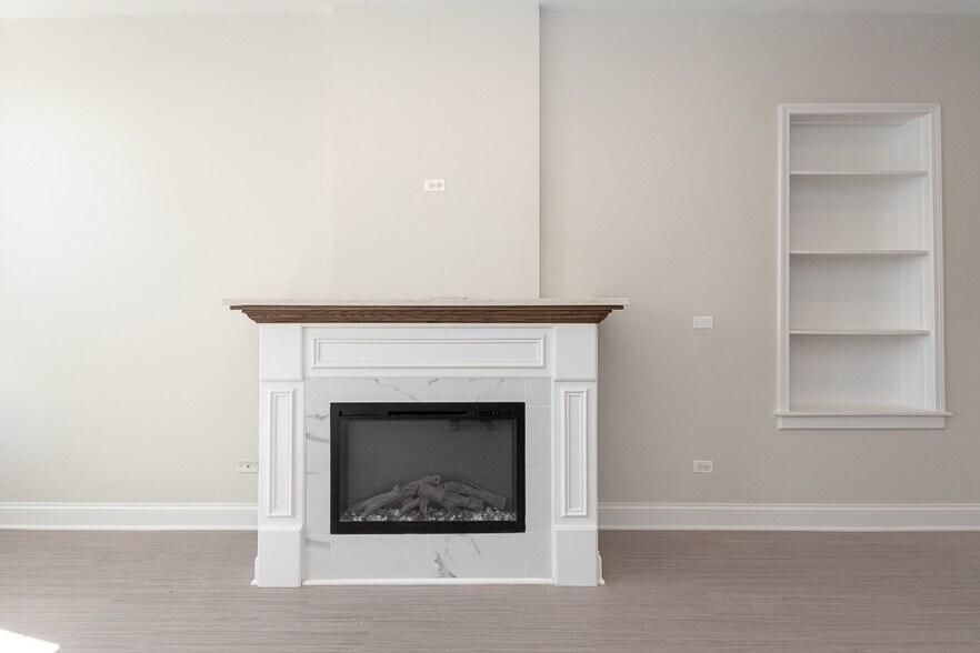 Building Photo - 1815 N Clybourn Ave