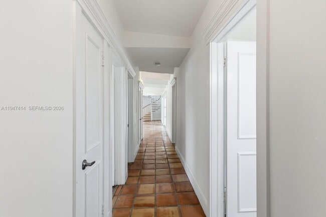 Building Photo - 4 Harbor Point