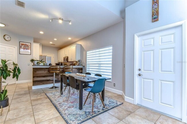 Building Photo - 8507 Sandpiper Ridge Ave