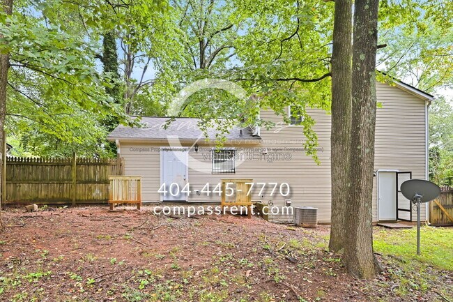 Building Photo - 3962 Wood Path Dr
