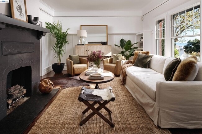 Building Photo - 3033 Divisadero St