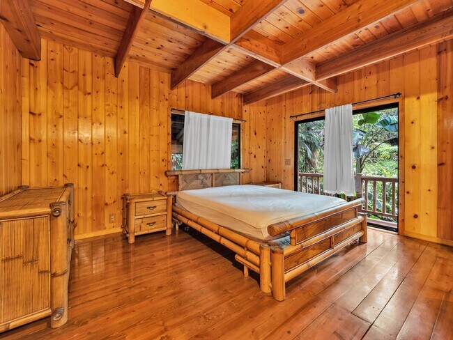 Building Photo - 3 bedrooms 2 bathroom with a large Loft for generational living + storage shed