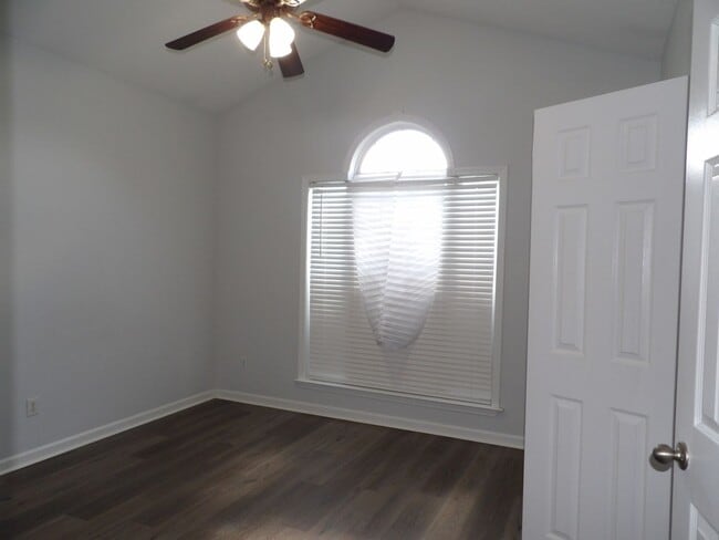 Building Photo - Hannah Road, Enterprise, AL