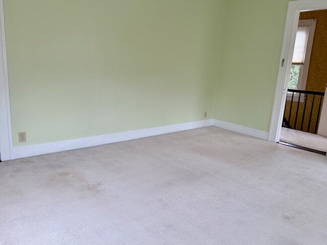 Building Photo - 29 Freestone Ave