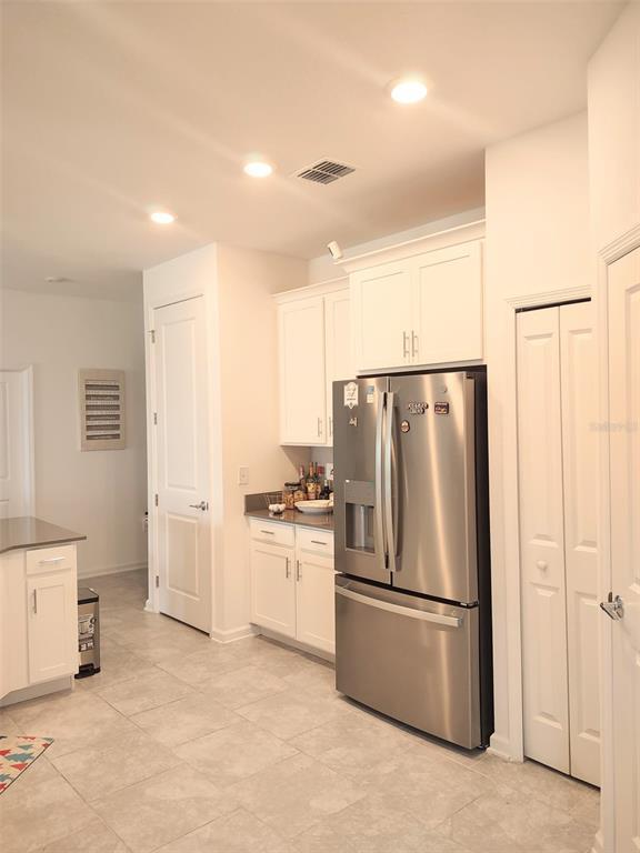 Building Photo - 6456 Needle Wy