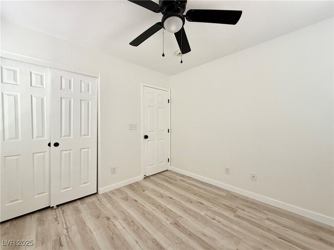 Building Photo - 7976 Cook Islands Ct