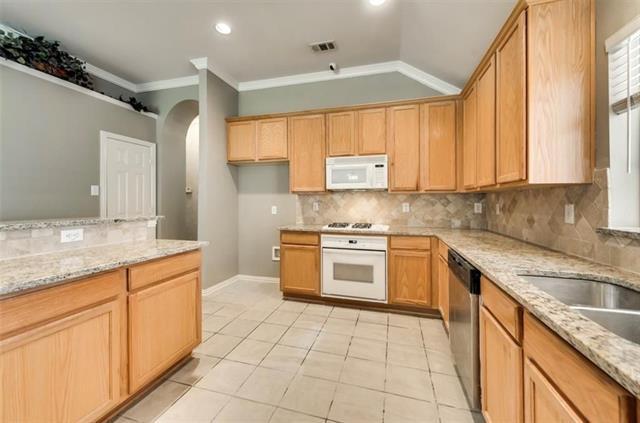 Building Photo - 5516 Longhorn Dr