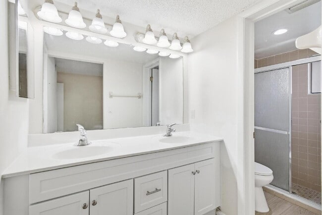 Building Photo - Woodhaven Condominium