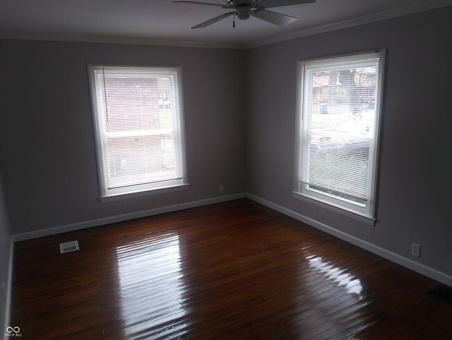 Building Photo - 4923 Carvel Ave