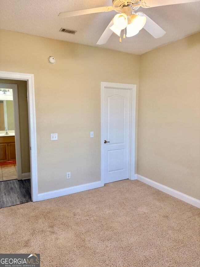 Building Photo - 38 Coastal Walk