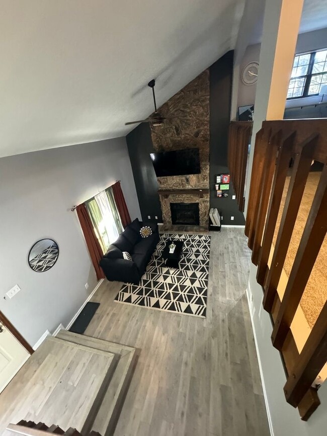 Building Photo - Charming Fully Furnished 2BR Condo in Fairborn