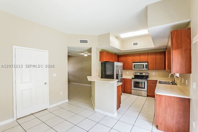 Building Photo - 8910 SW 220th Ln