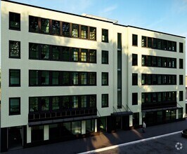 Primary Photo - Trade Center Apartments