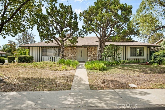 Building Photo - 702 Scripps Dr