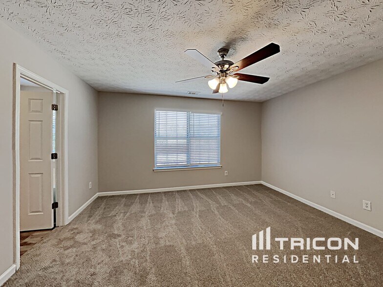 Building Photo - 140 Rankin Cir
