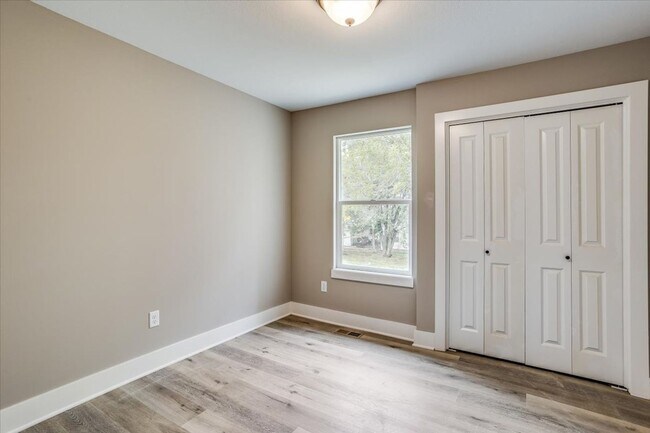 Building Photo - Auburn Villas- Amora Plan