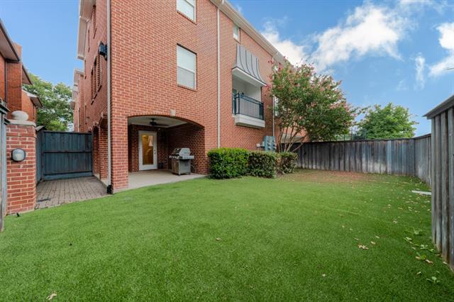 Building Photo - 4133 Hyer St