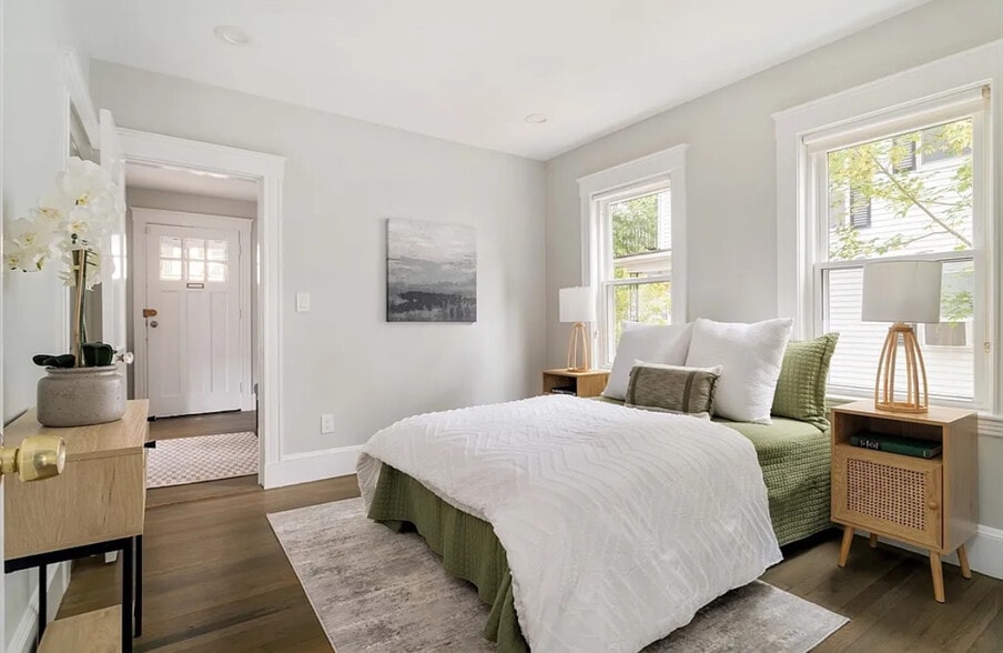 Building Photo - 36 Burgoyne St