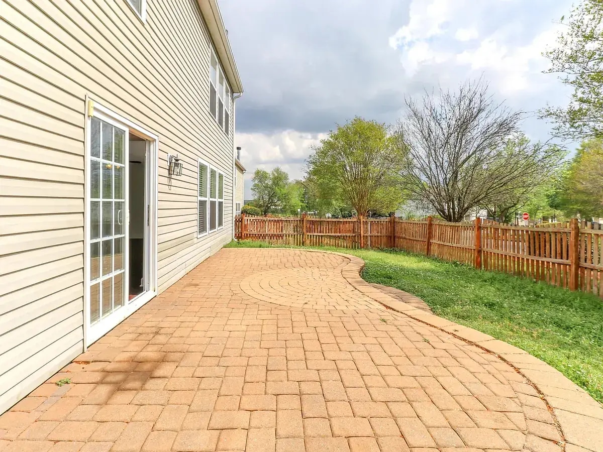 Building Photo - 3609 McDuff Ct