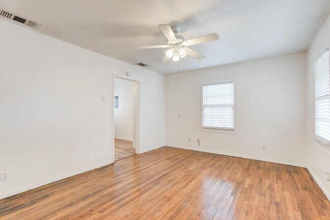 Building Photo - 2701 36th St