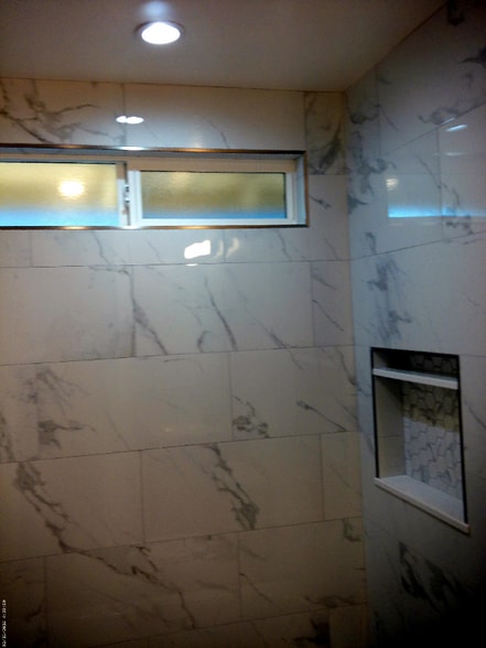 Building Photo - 711 Cayuga St