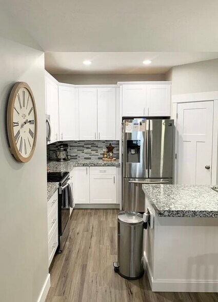 Building Photo - 1999 E Abbey Way