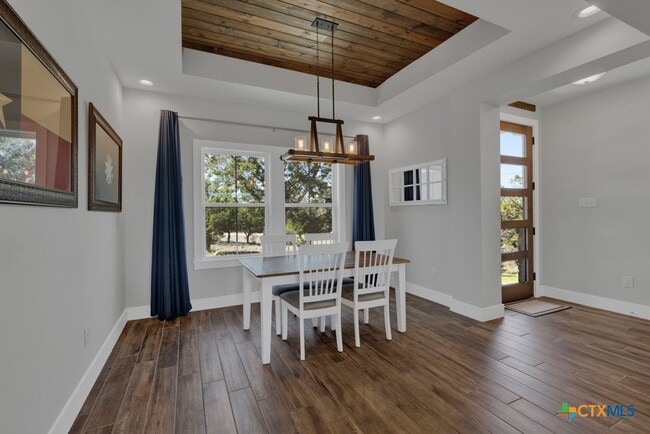 Building Photo - 315 Hilltop Ridge