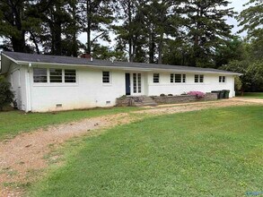 Building Photo - 8009 Whitesburg Dr