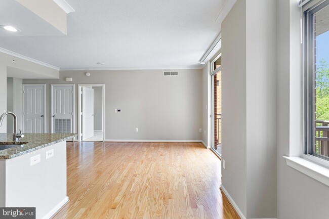 Building Photo - 4480 Market Commons Dr