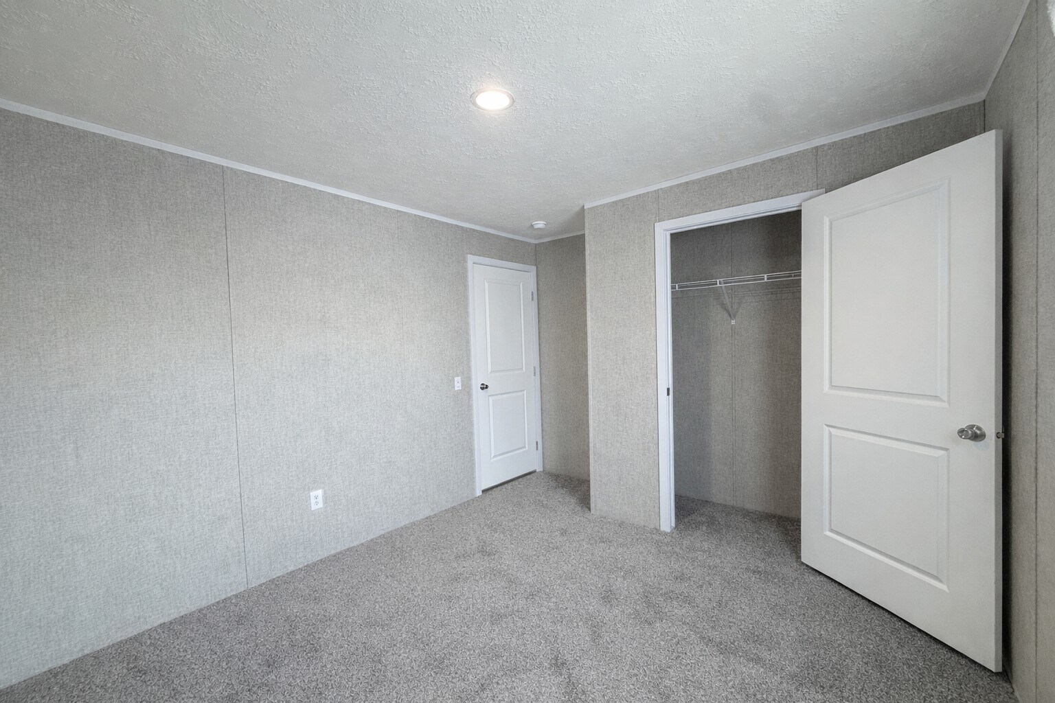 Building Photo - 52167 Williamsburg Ln