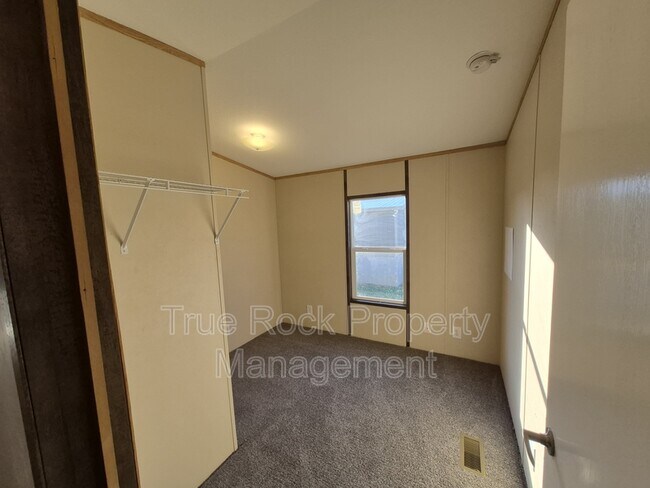 Building Photo - 16225 County Rd 1525