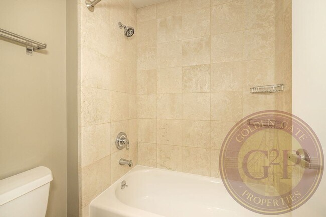 Building Photo - SoMa - 1 BR, 2 BA Loft 975 Sq. Ft. - 3D Vi...
