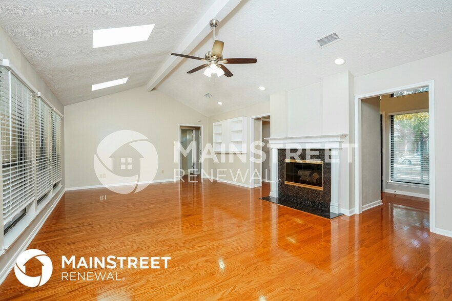 Building Photo - 12502 Olympia Dr