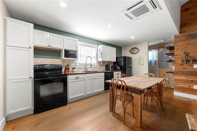 Building Photo - 948 Margaret Pl NW