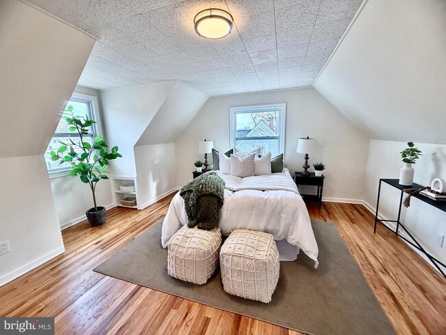 Building Photo - 2415 Fairhaven Ave