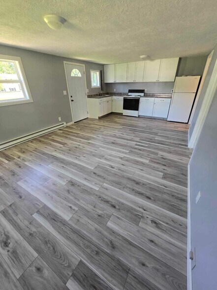 Building Photo - 26611 Lafave Rd