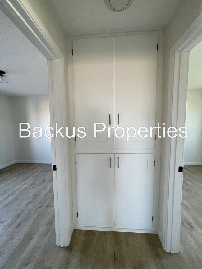 Building Photo - 333 Espinosa Rd