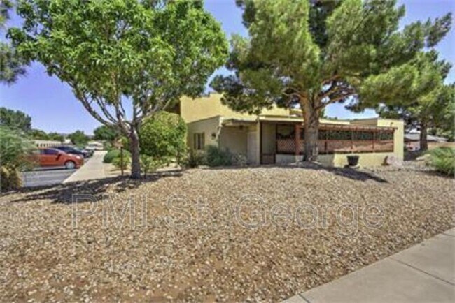 Building Photo - 35 E 600 S