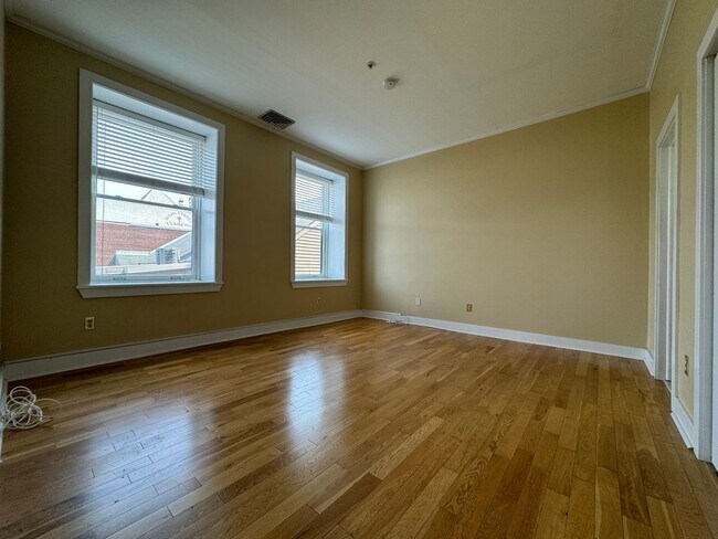 Building Photo - TWO BEDROOM CONDO in the hear of Downtown Bethlehem