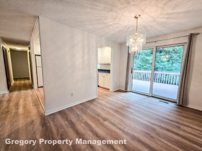 Building Photo - 19044 NE 165th Pl