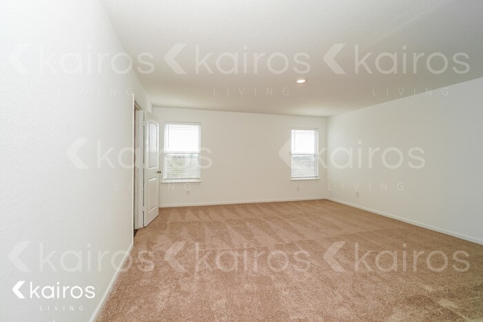 Building Photo - 950 Shady Brk