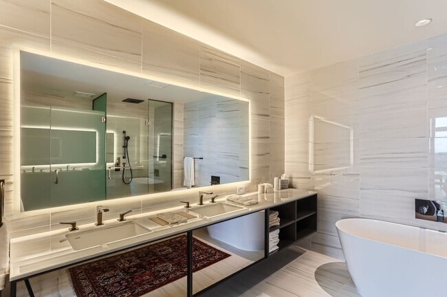 Building Photo - Avenue Estates Condominiums ~ Downtown Bel...