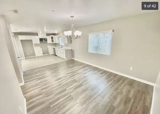 Building Photo - BROADWAY (10611)