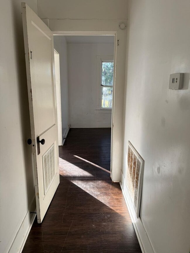 Building Photo - 2550 Pierce St