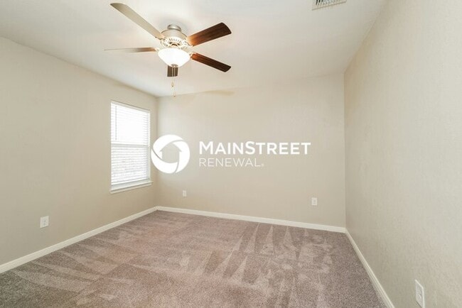 Building Photo - 3 Bedroom Pet-Friendly Home in San Antonio, TX with Main Street Renewal