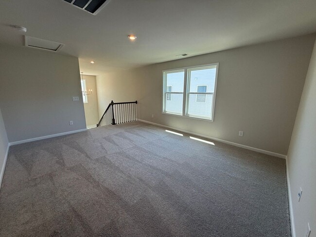 Building Photo - 749 Count Fleet Ct